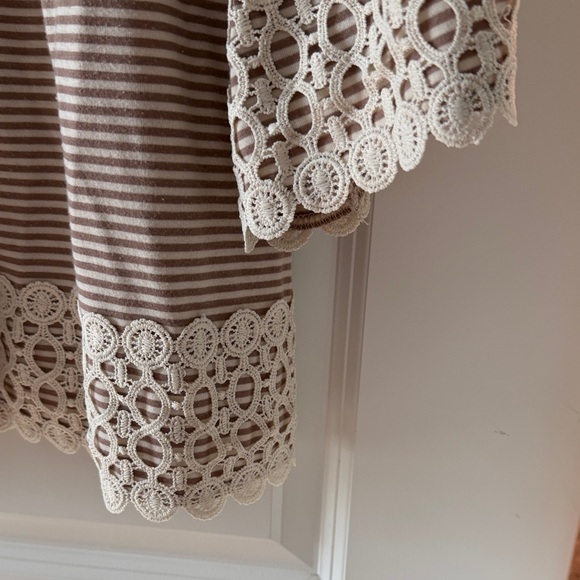 New Directions Brown Striped Blouse with Lace Trim - Picture 4 of 5